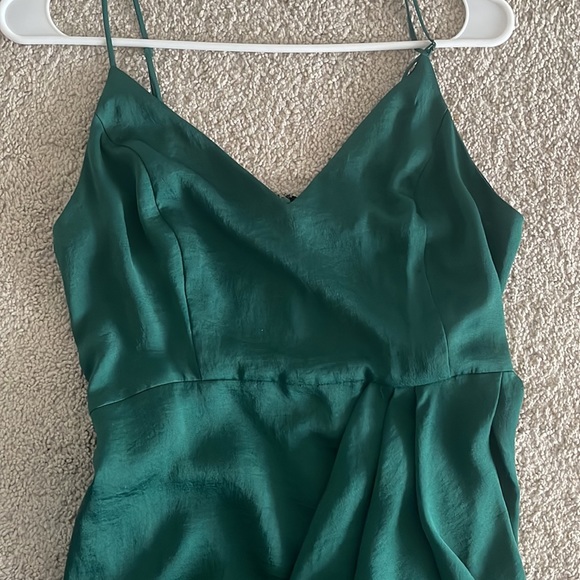 Faux satin sheen maxi dress with draped end - Picture 4 of 5